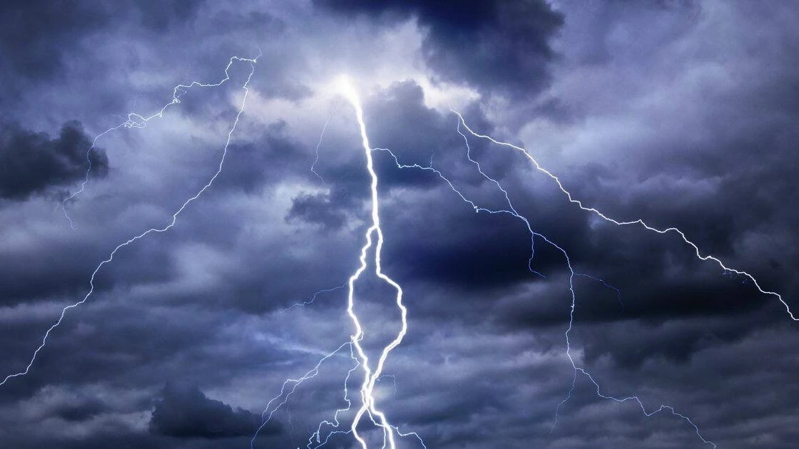 🌧️ Штормовое предупреждение объявлено в Алтайском крае