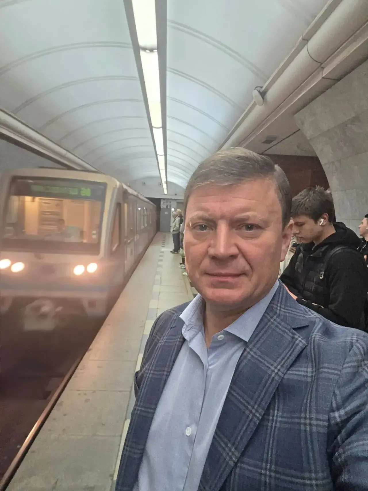 Ⓜ️🚇 Сегодня время диктует свой ритм: просто ехать уже недостаточно, нужно «МЧАТЬ», не ...