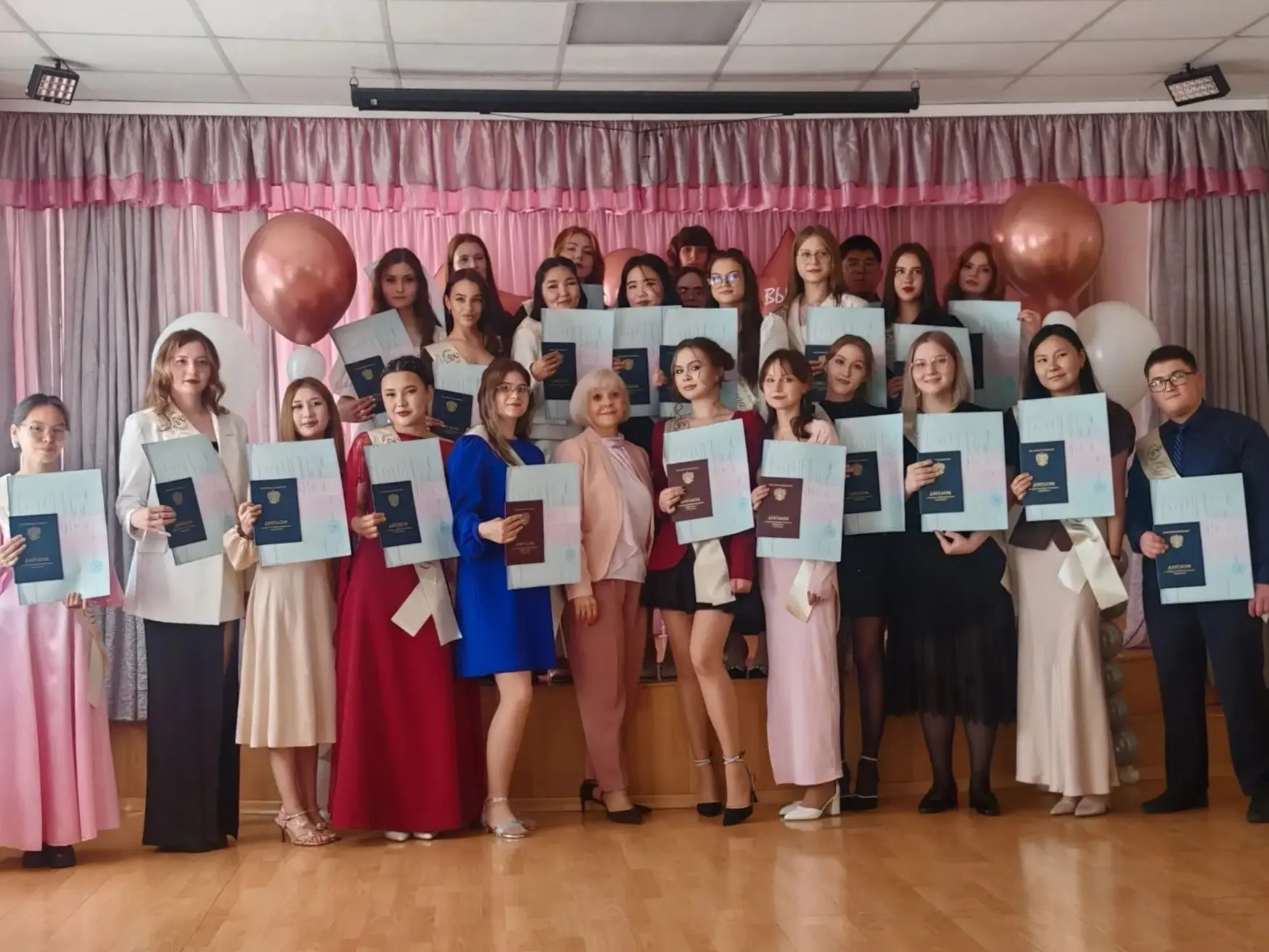⚘️ 631 и 632 группы специальности «Сестринское дело» официально вступают в большую медицинскую жизнь