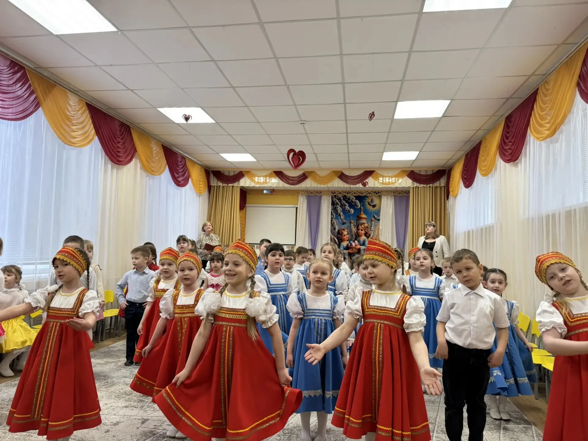 В нашем детском саду прошёл светлый пасхальный концерт с участием воспитанников старших...
