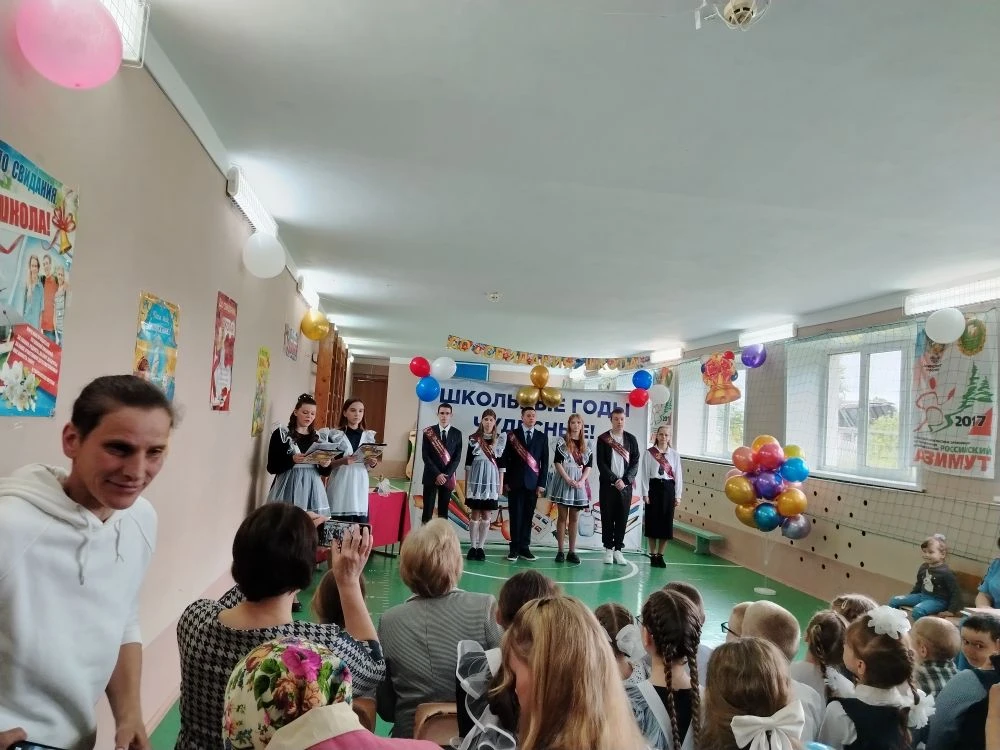 Сегодня для наших девятиклассников прозвучало последний звонок. Поздравить ребят с этим...