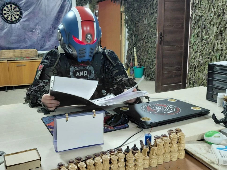 🏴‍☠ За Императора.
