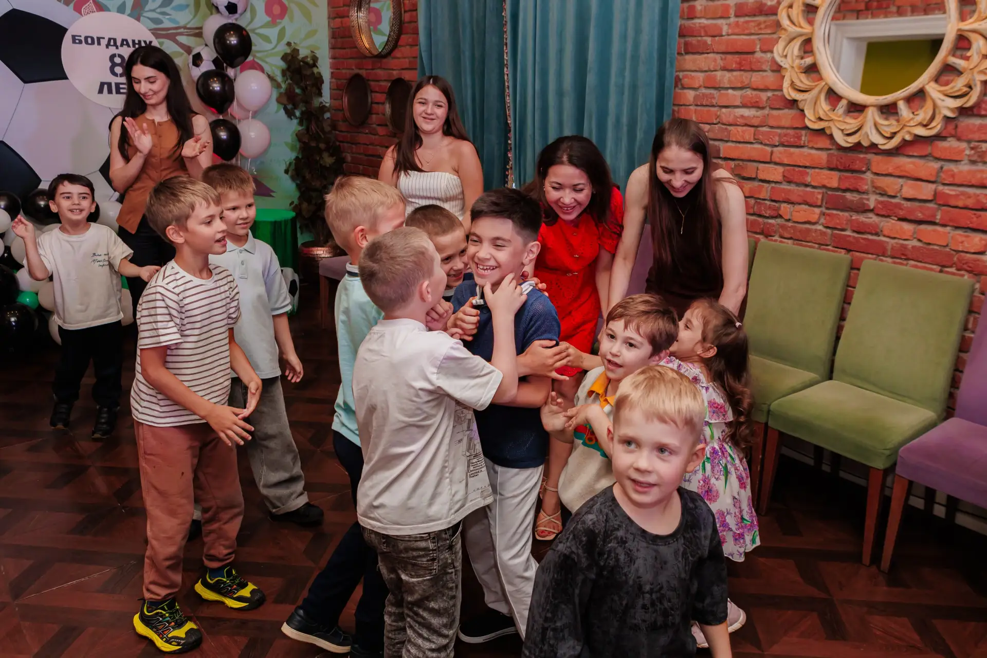 Ваш ребенок запомнит эмоции🥹🤩🙌🏻❤️ как вместе с друзьями искал секретный клад;