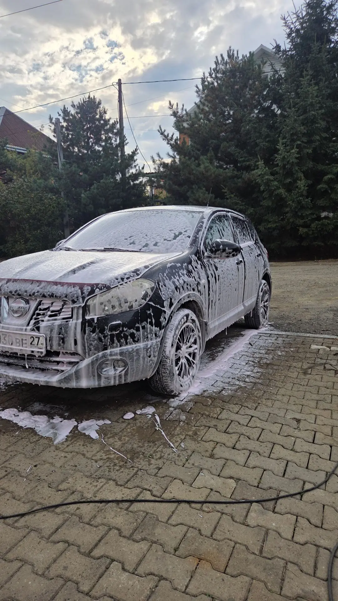 Пока на улице ещё тепло, воскресенье — самое время помыть свою машину 🚗✨