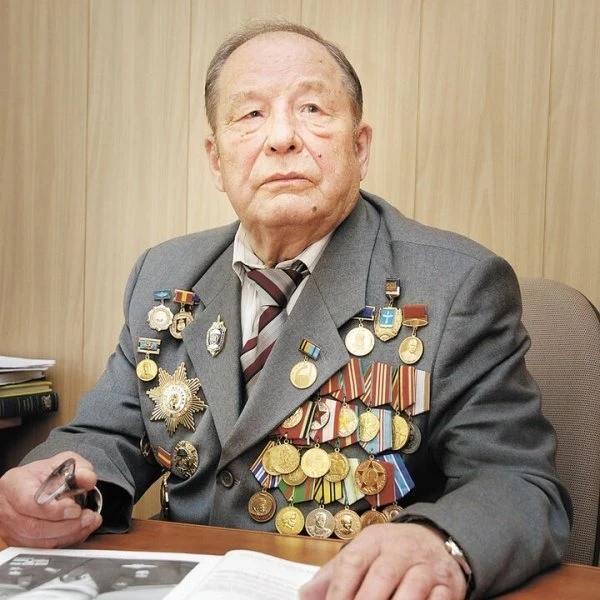 Вчера свой день рождения отмечает Почётный гражданин Воскресенского района и городского...