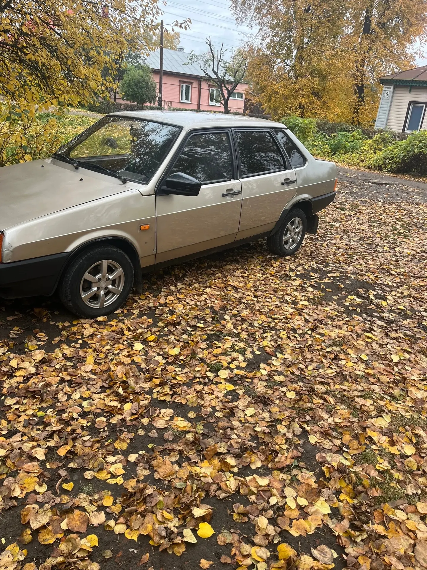 Продам ваз 21009 2000 года выпуска в рабочей состоянии движок масло не берет не дымит к...