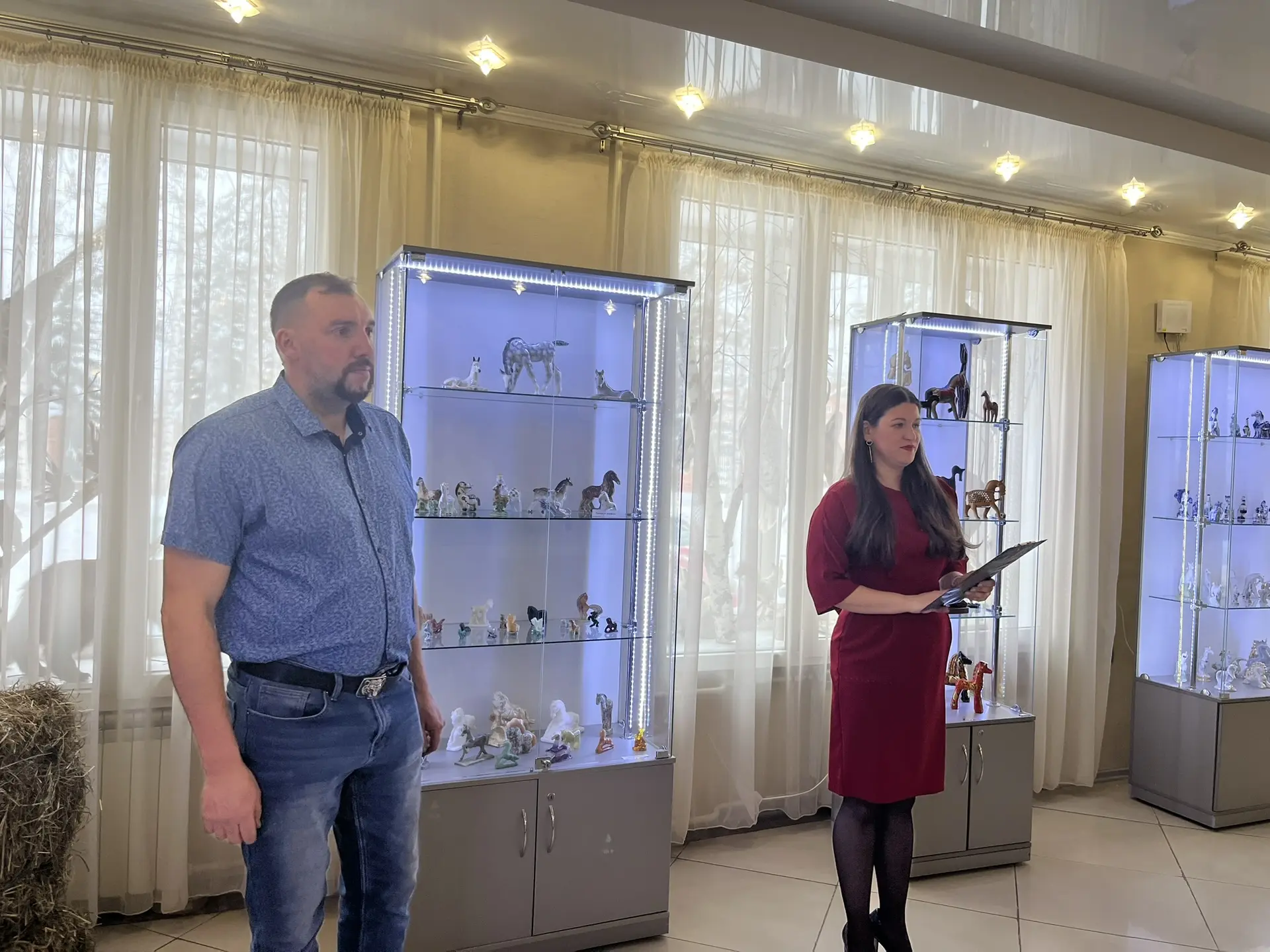 🌟Сегодня ученики 6б класса  (классный руководитель Красилова И.В.) посетили персональную выставку Фе