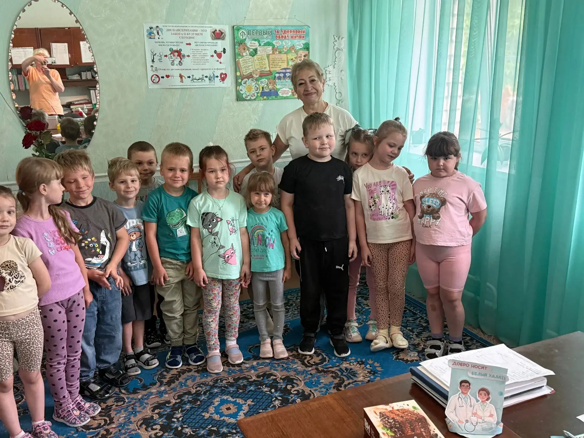 В преддверии праздника «День медицинского работника» в старшей группе №8 "Веночек" прошло тематическ