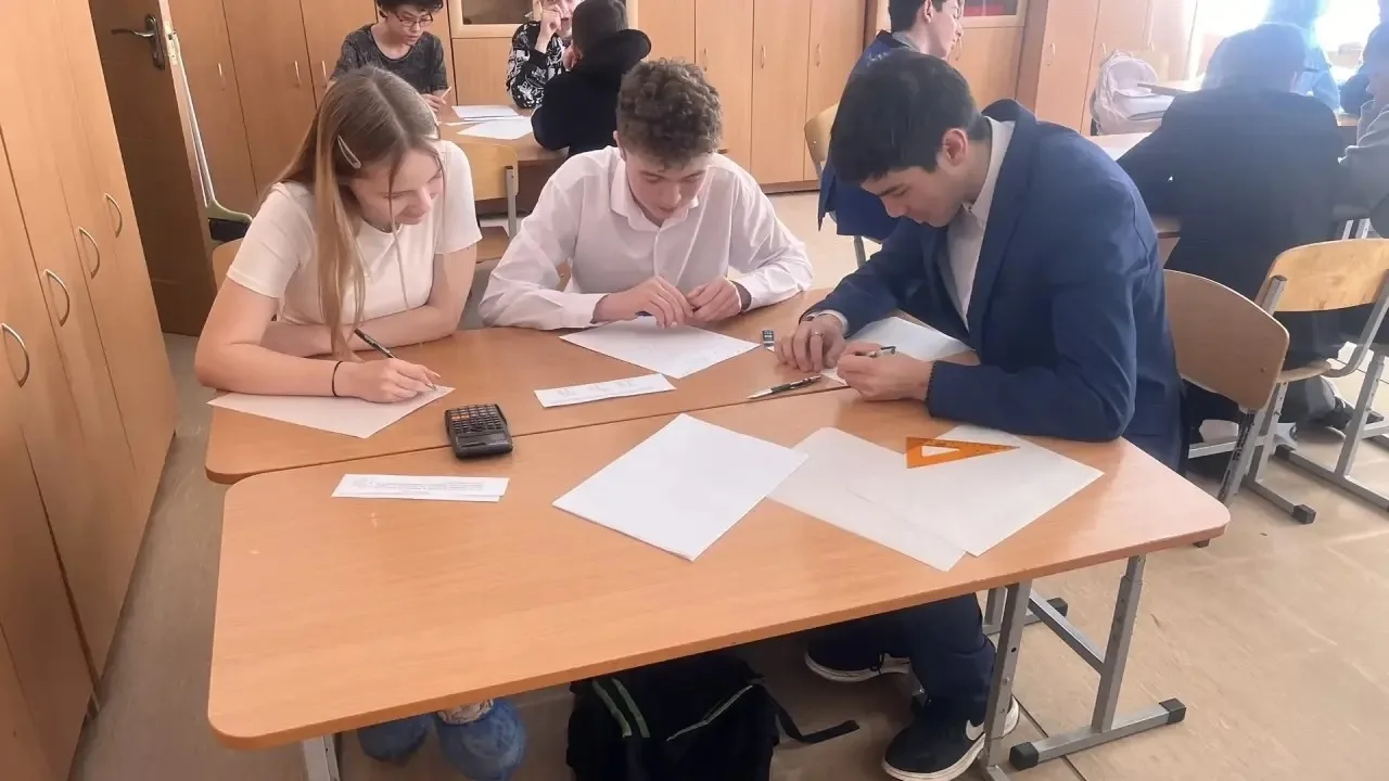 В МБОУ Башкирский лицей №1 прошел второй этап Республиканского турнира "Кубок Башкортостана по физик