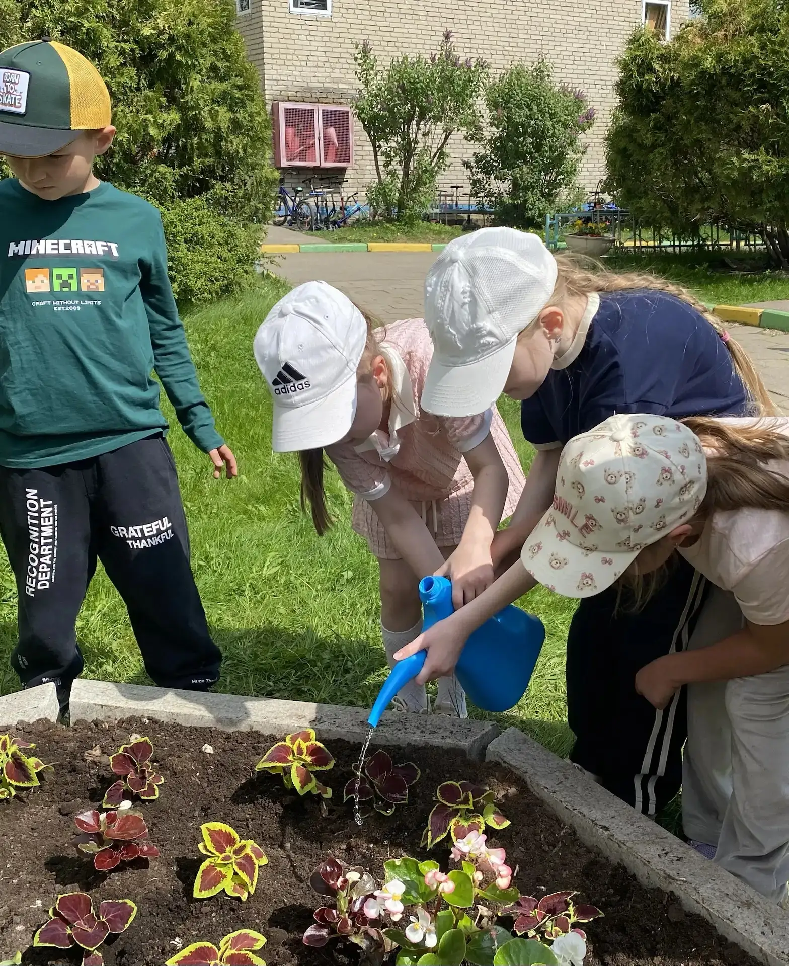 🌺🌺🌺 Цветущие мечты выпускников 🌺🌺🌺  🌸 Важная и трогательная акция от наших выпускников подготовитель