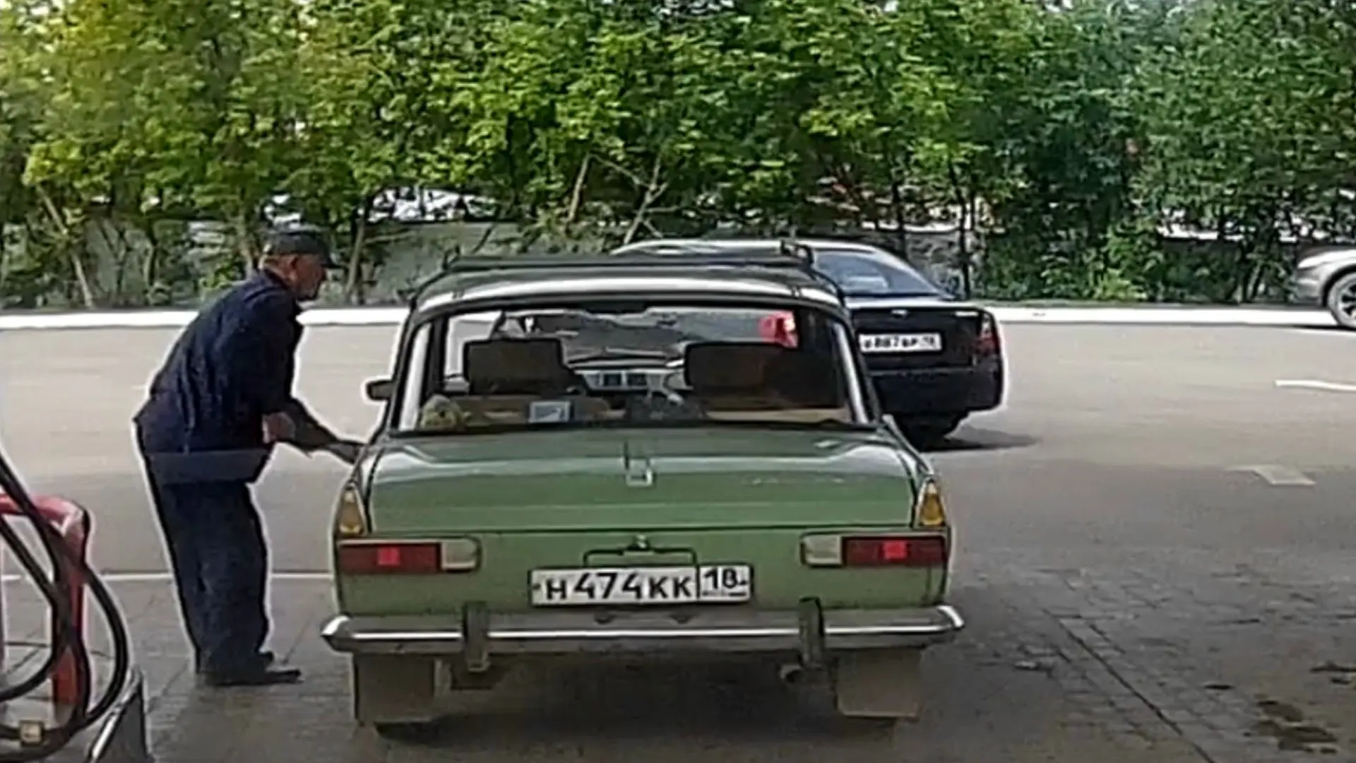 От подписчика 
Если вдруг кто-то знает владельца, сообщите ему, пожалуйста, чтобы вернулся на азс и 