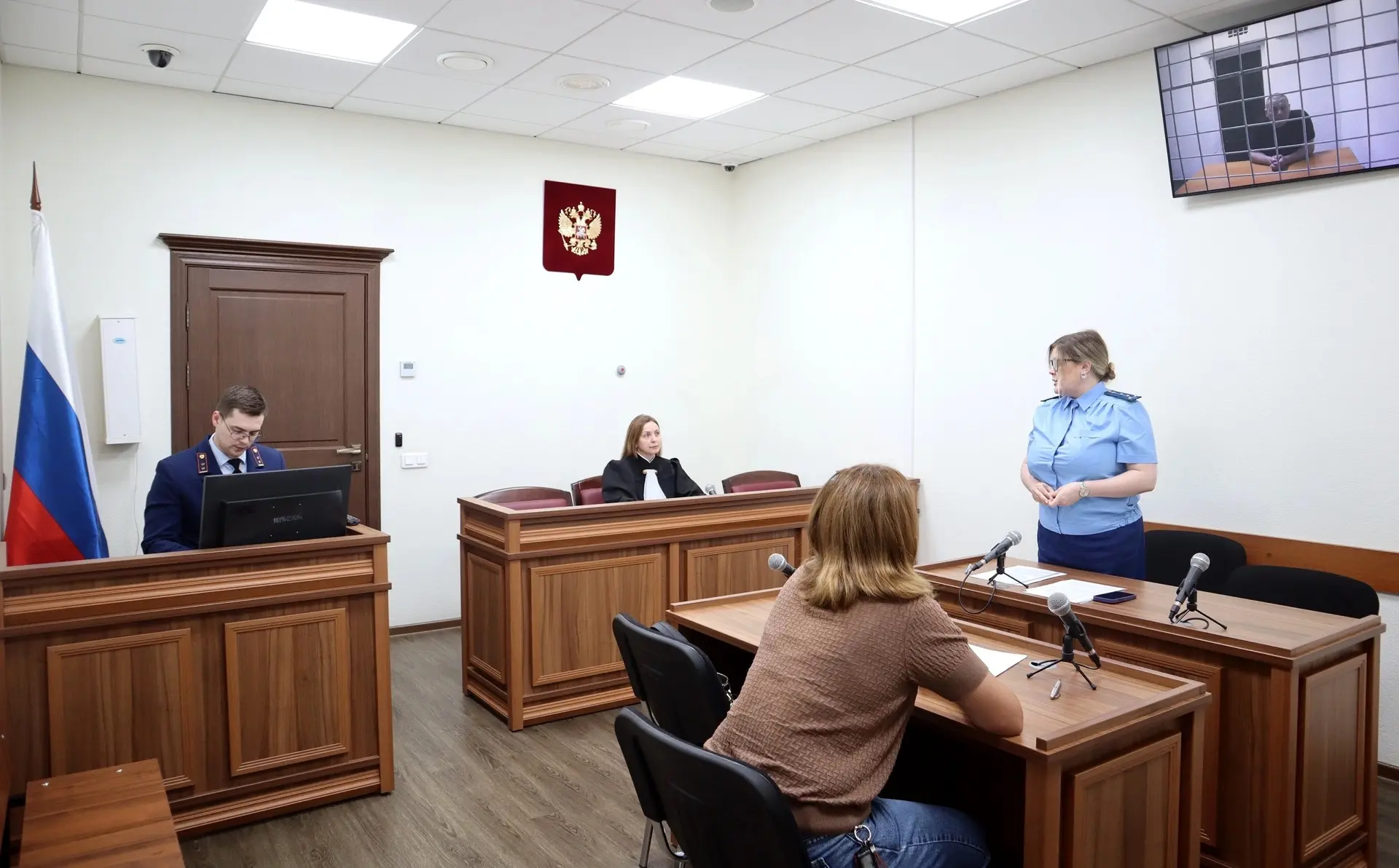 Суд оставил под стражей обвиняемых в убийстве несовершеннолетнего в Крапивинском муниципальном округ