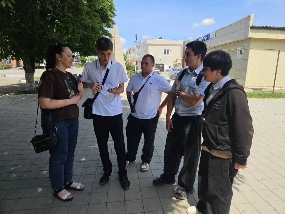В Парковском сельском поселении прошла профилактическая акция "Дропперы: как не стать соучастником м