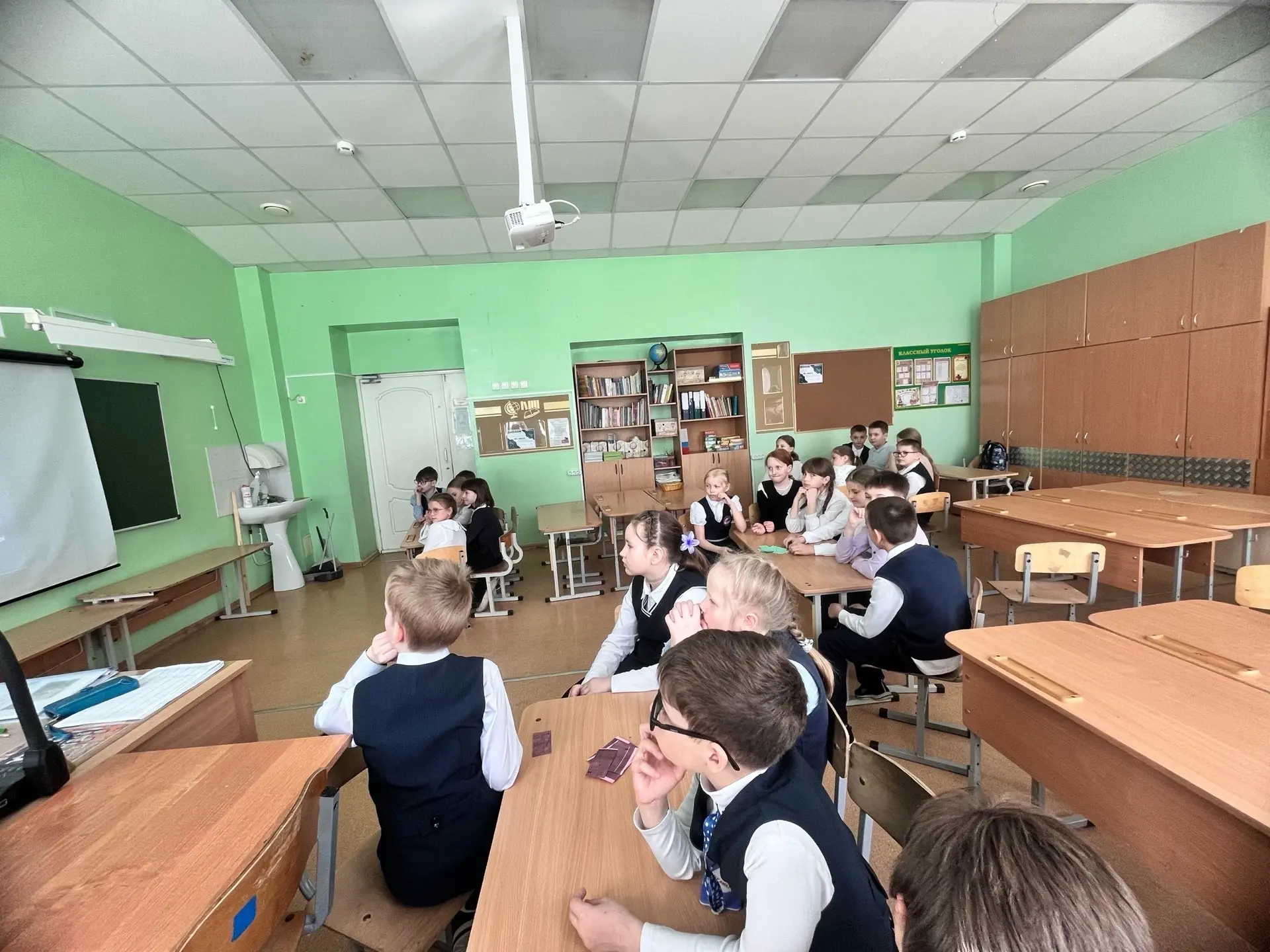 👏🏼Поздравляем победителей интеллектуального турнира среди третьих классов! ☝🏼Приятно видеть такую пл
