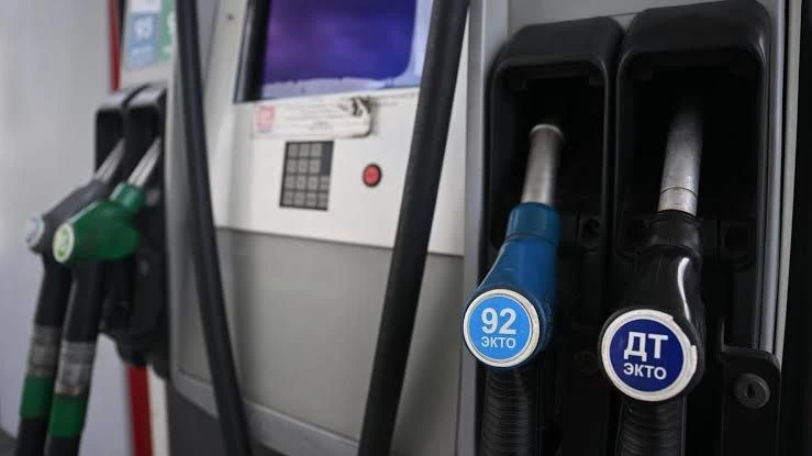 11-е повышение цен на бензин на Камчатке

На АЗС ННК «Камчатнефтепродукт» снова выросли ценники. С н