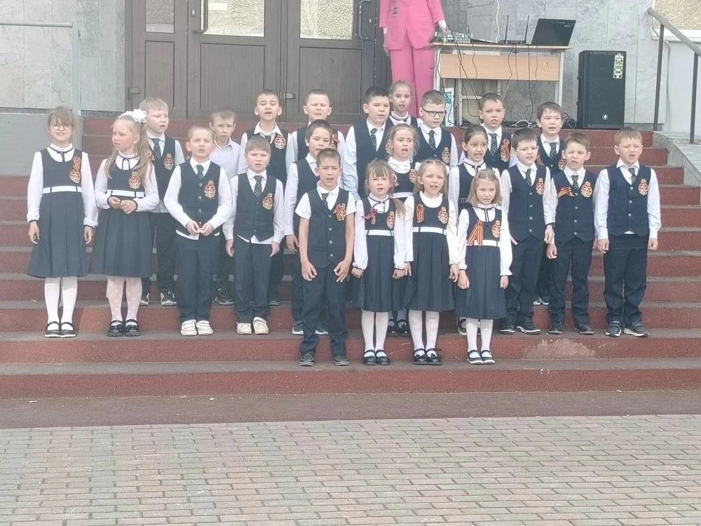 🔥 Музыкальный заряд патриотизма в нашей школе!     🎶 15 мая наши орлята  зажгли сцену! В начальной ш