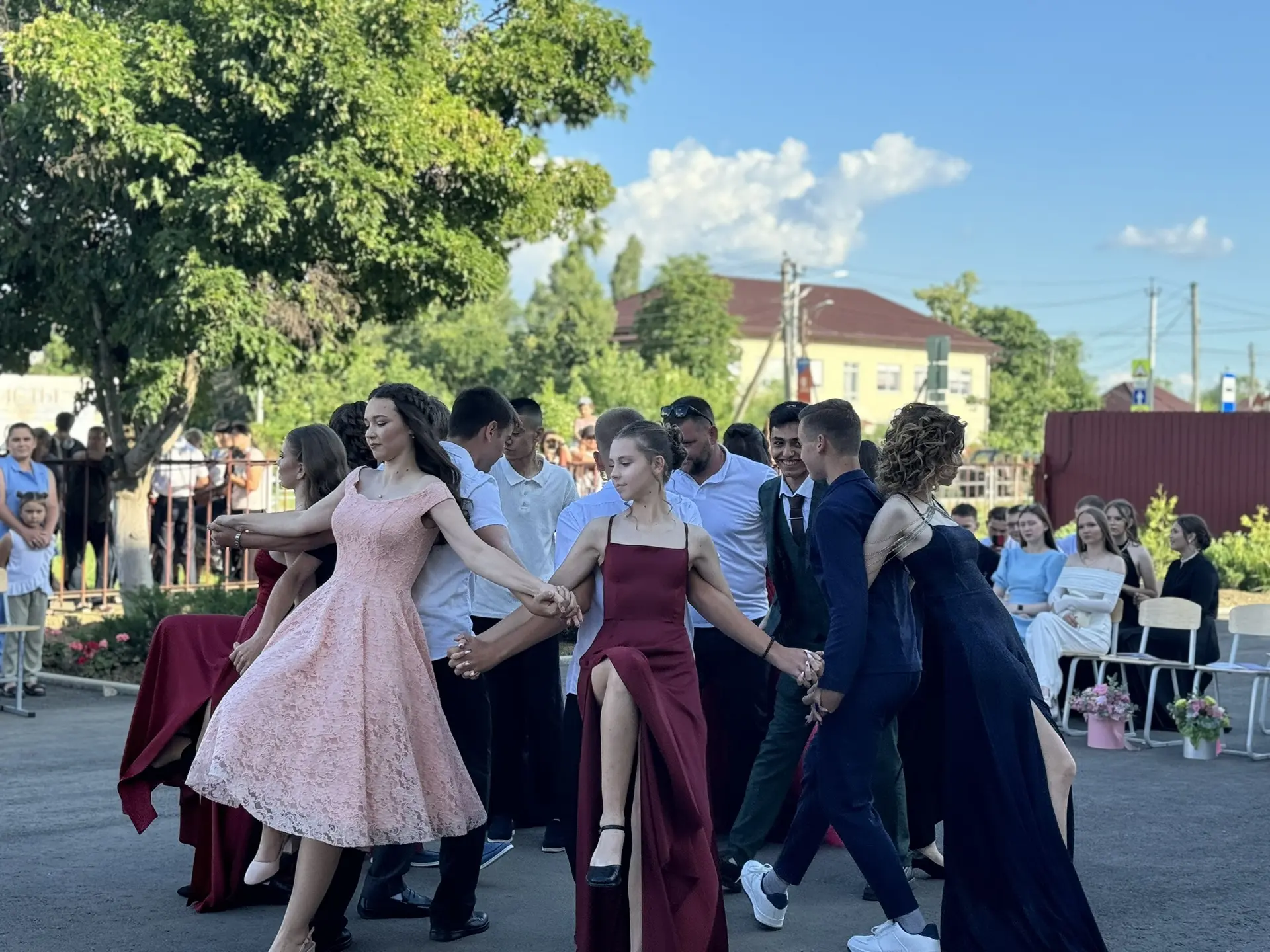 ❤️ВЫПУСКНОЙ - 2026!❤️

🔥Торжественно и трогательно: в нашей школе прошёл выпускной для 9‑х и 11‑х к