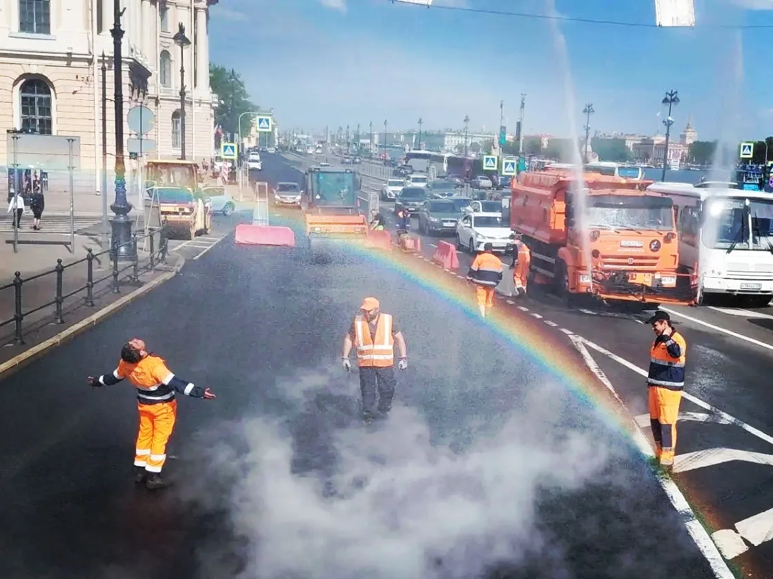 Дорожники такие романтики🌈😍
Наши сотрудники делятся красивыми кадрами с места производства работ!
