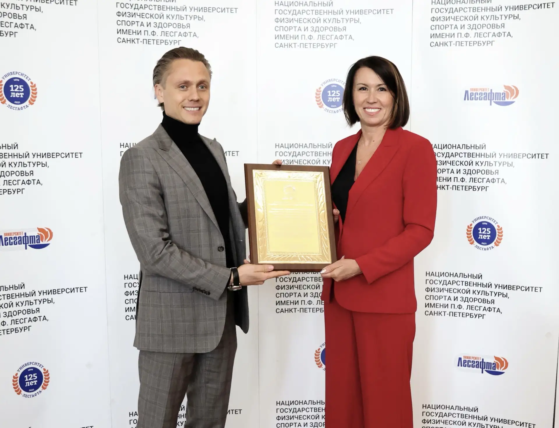 🤝Вадиму Гришкову вручили памятную грамоту от «Национального фитнес-сообщества»🤝  👉14 мая на заседани