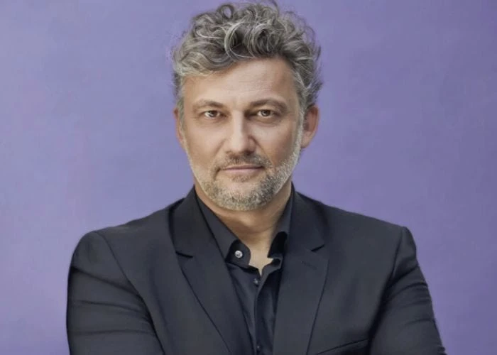 Ответ Кауфмана  Немецкий тенор Йонас Кауфман отреагировал на коррупционный скандал в Италии, в котор