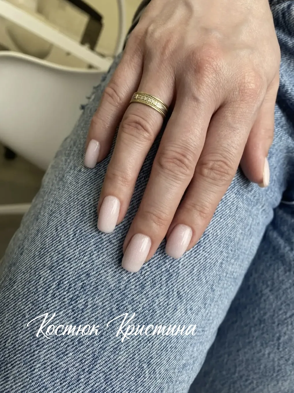 Уже по-настоящему весенний маникюр и педикюр в нашей подборке!