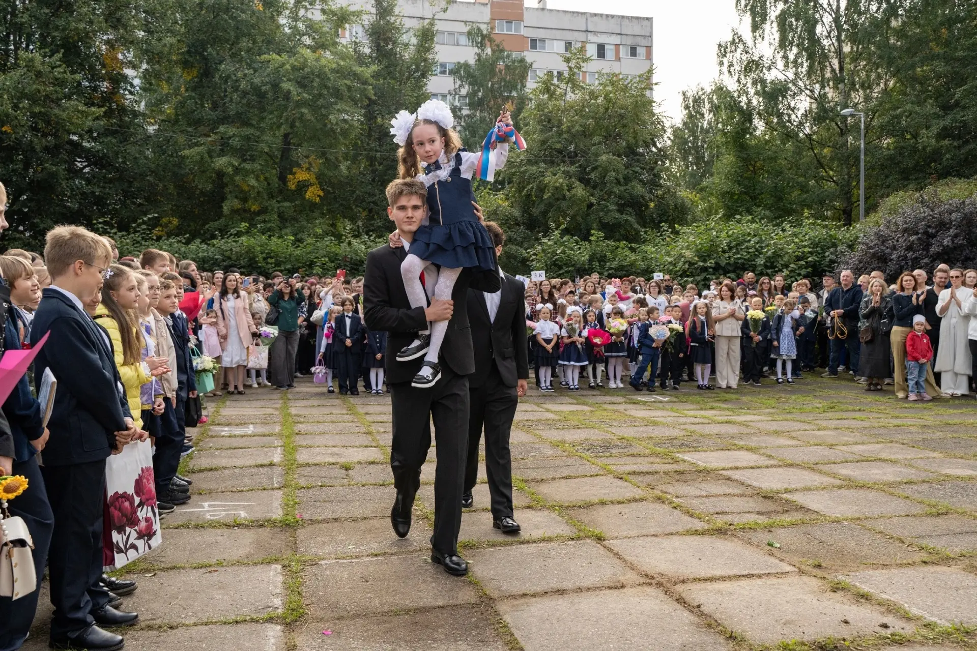Дорогие ребята, уважаемые педагоги и  родители!