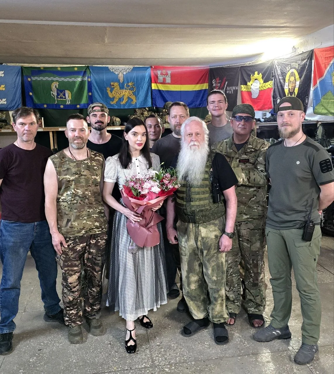 Донецк сегодня 

В отряде «Родня» прошёл вечер памяти Евгения Николаева, позывной «Гайдук». Читала с