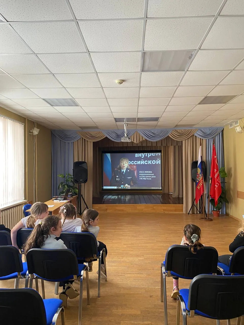 🌟 В стенах Дома детского творчества прошел важный информационный час, посвященный акту...