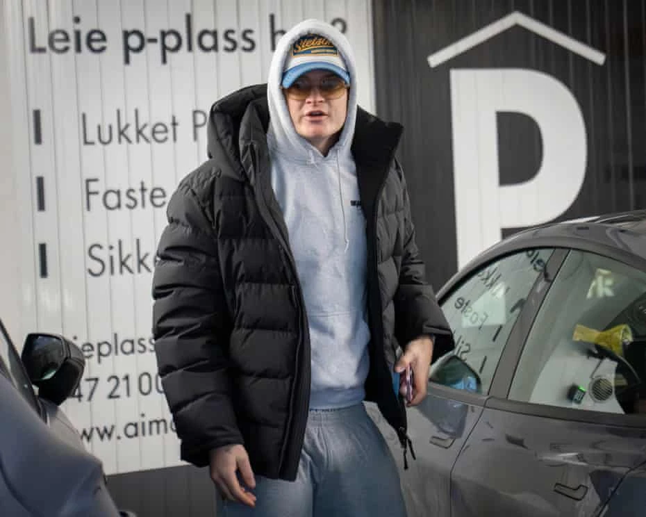 🇳🇴 Мариус получил срок... барабанная дробь... 4 года тюремного заключения!

Признан виновным по дв