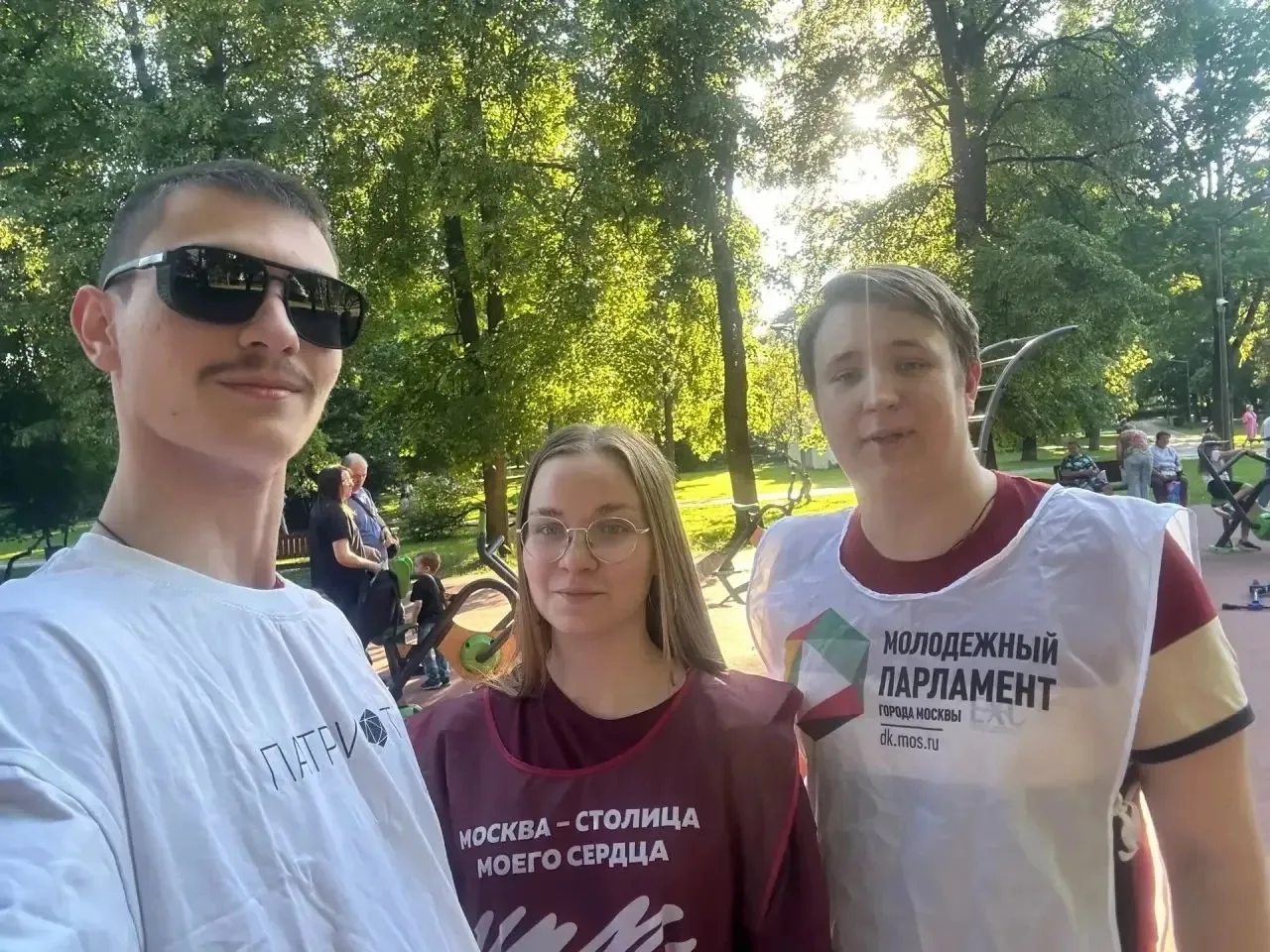 🏡 В Гончаровском парке устроили праздник для соседей

Прошёл праздник «Наш двор», который организов