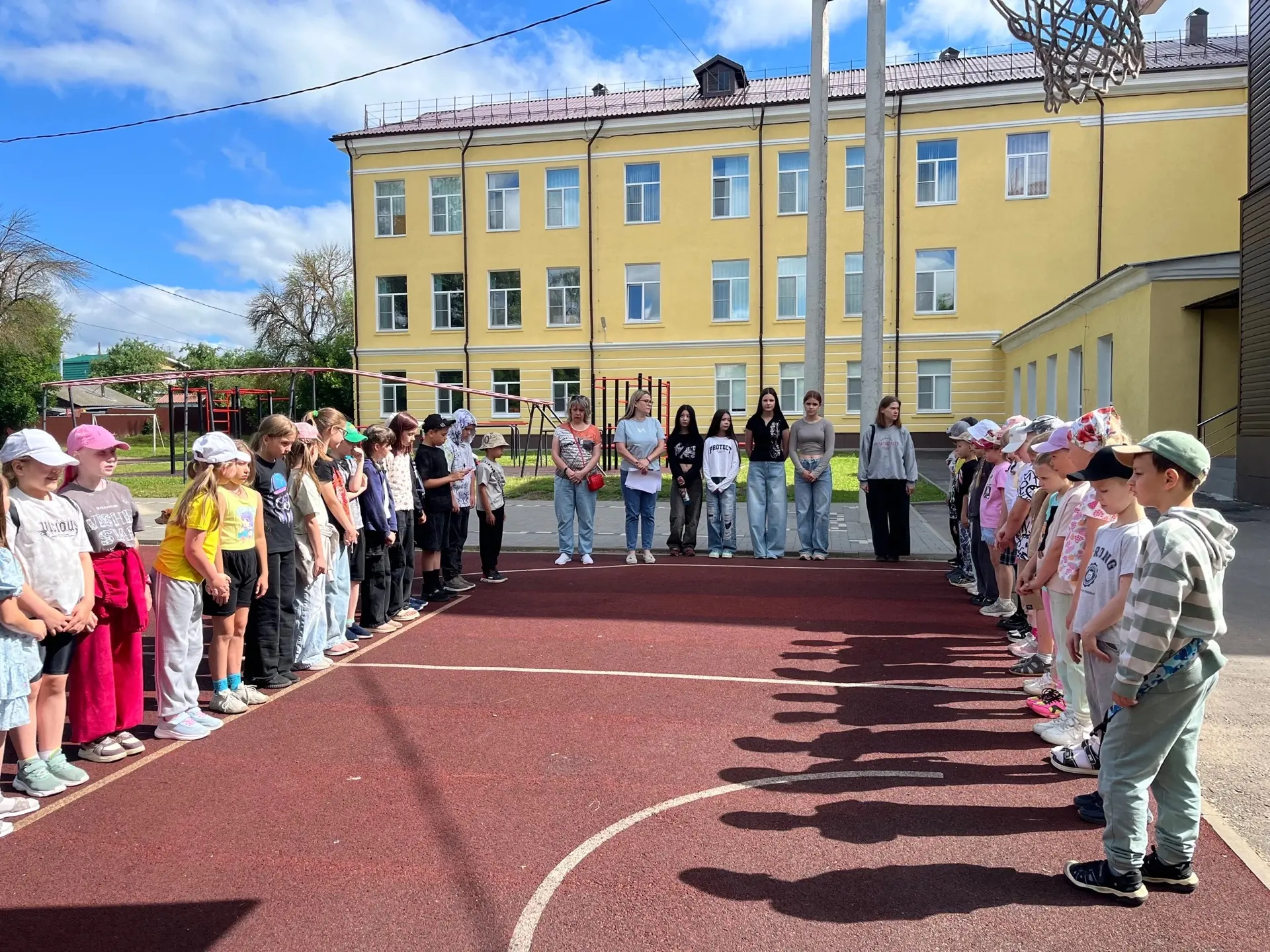 🕯️ 22 июня — День памяти и скорби.

Это особая дата в истории нашей страны. В этот день мы вспомина