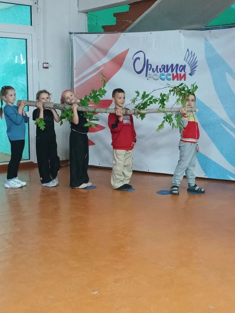 Вчера в пришкольном лагере «Орлята России- единство в дружбе» произошло знаменательное событие — цер