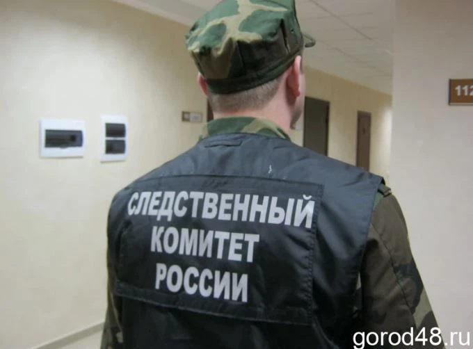 Житель села Казино ударил гостя топором по голове.

Возбуждено уголовное дело в отношении 51-летнего