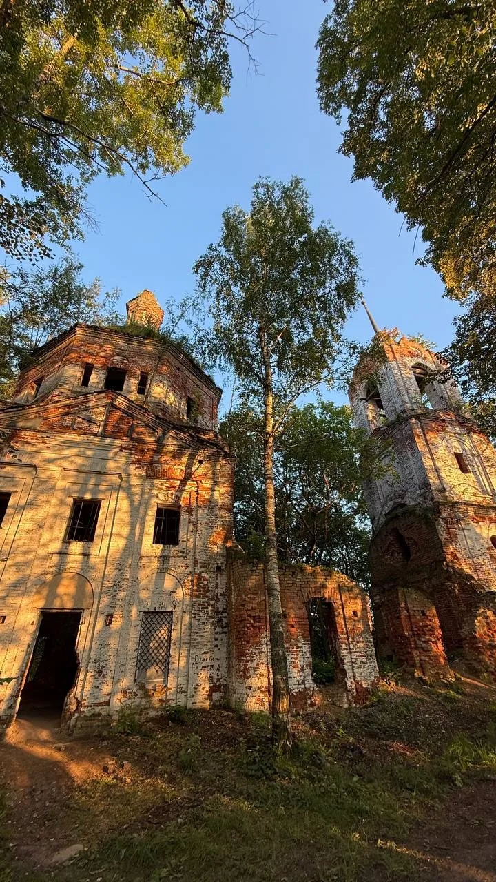 Мы проезжали на закате и от солнечных лучей вид ещё краше☀️💔