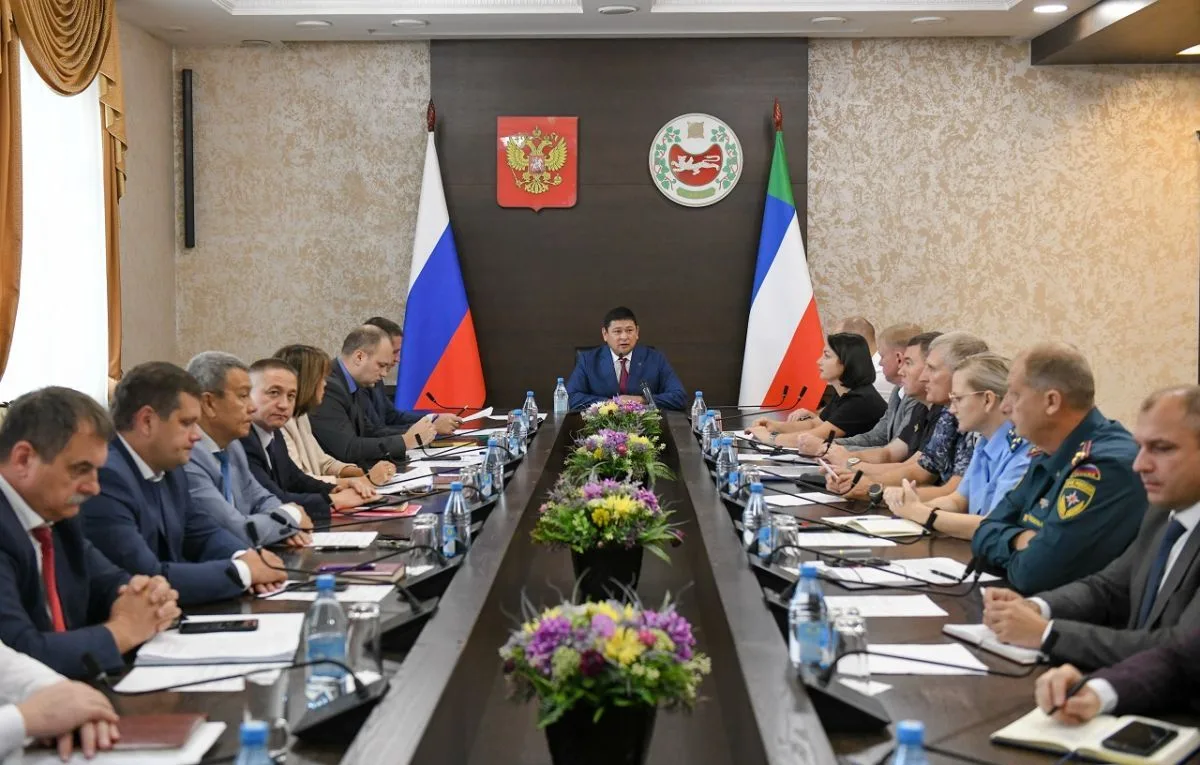 Паника по бензину отменяется? Власти Хакасии раскрыли реальные запасы топлива в регионе🛢