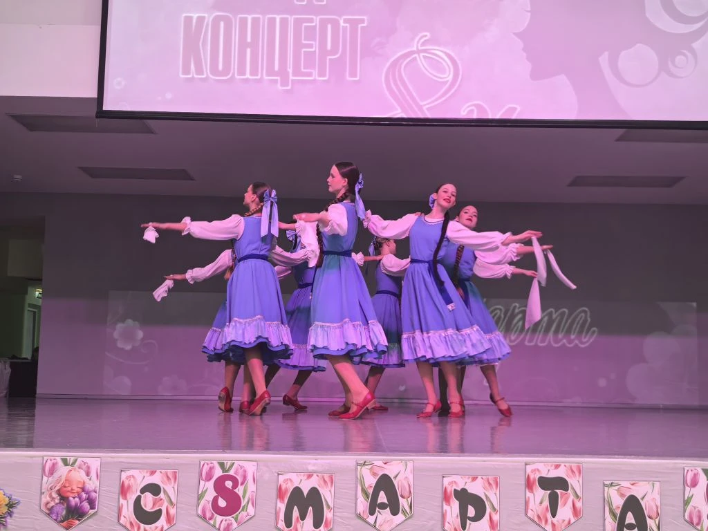 Международный женский день в нашей школе!  🌷 Сегодня в стенах нашей любимой школы состоялся замечате
