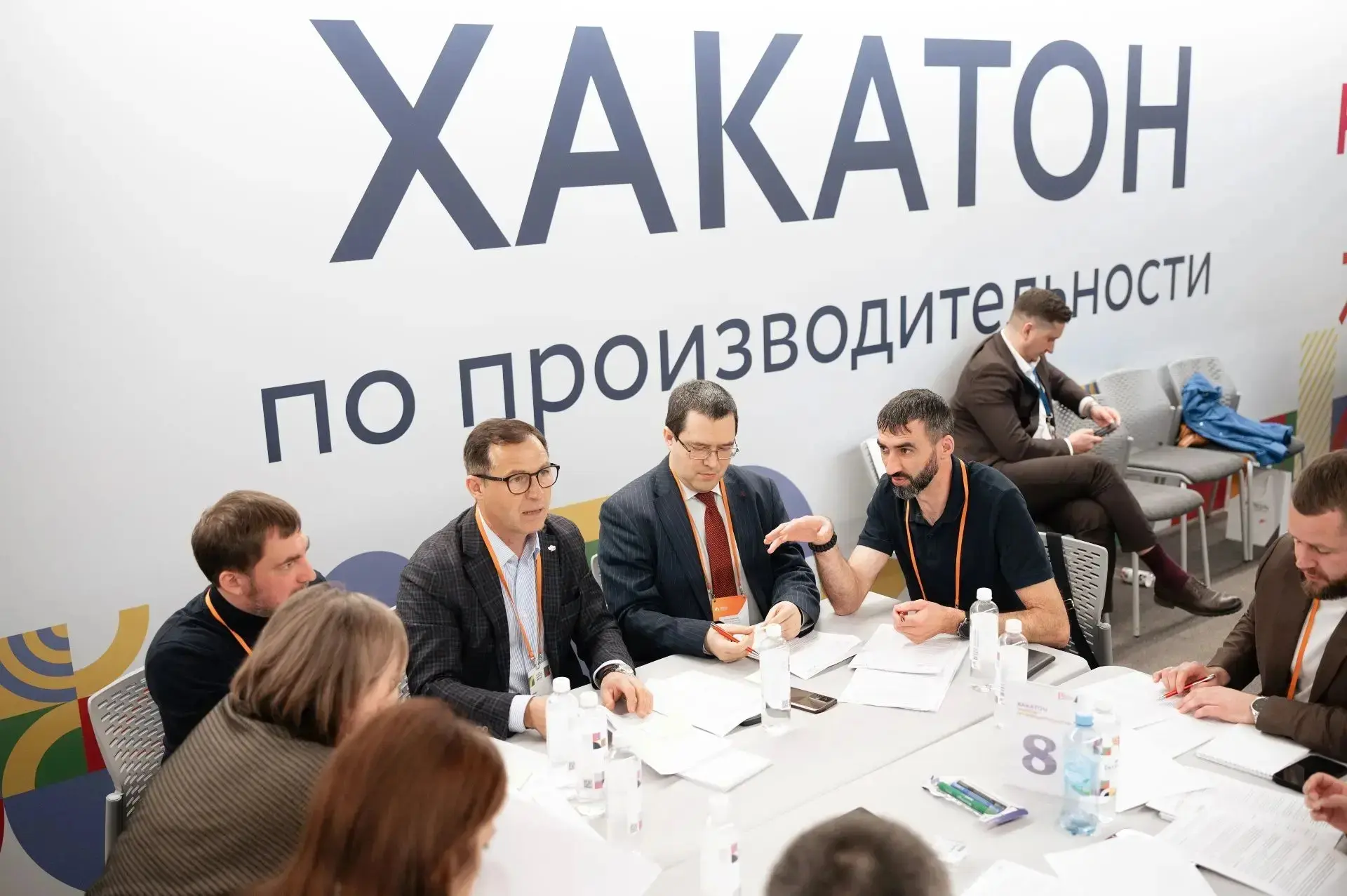 Итоги Хакатона в Красноярске.

Коллеги, Центр 26 мая провел Хакатон управленческих решений "Лидеры п