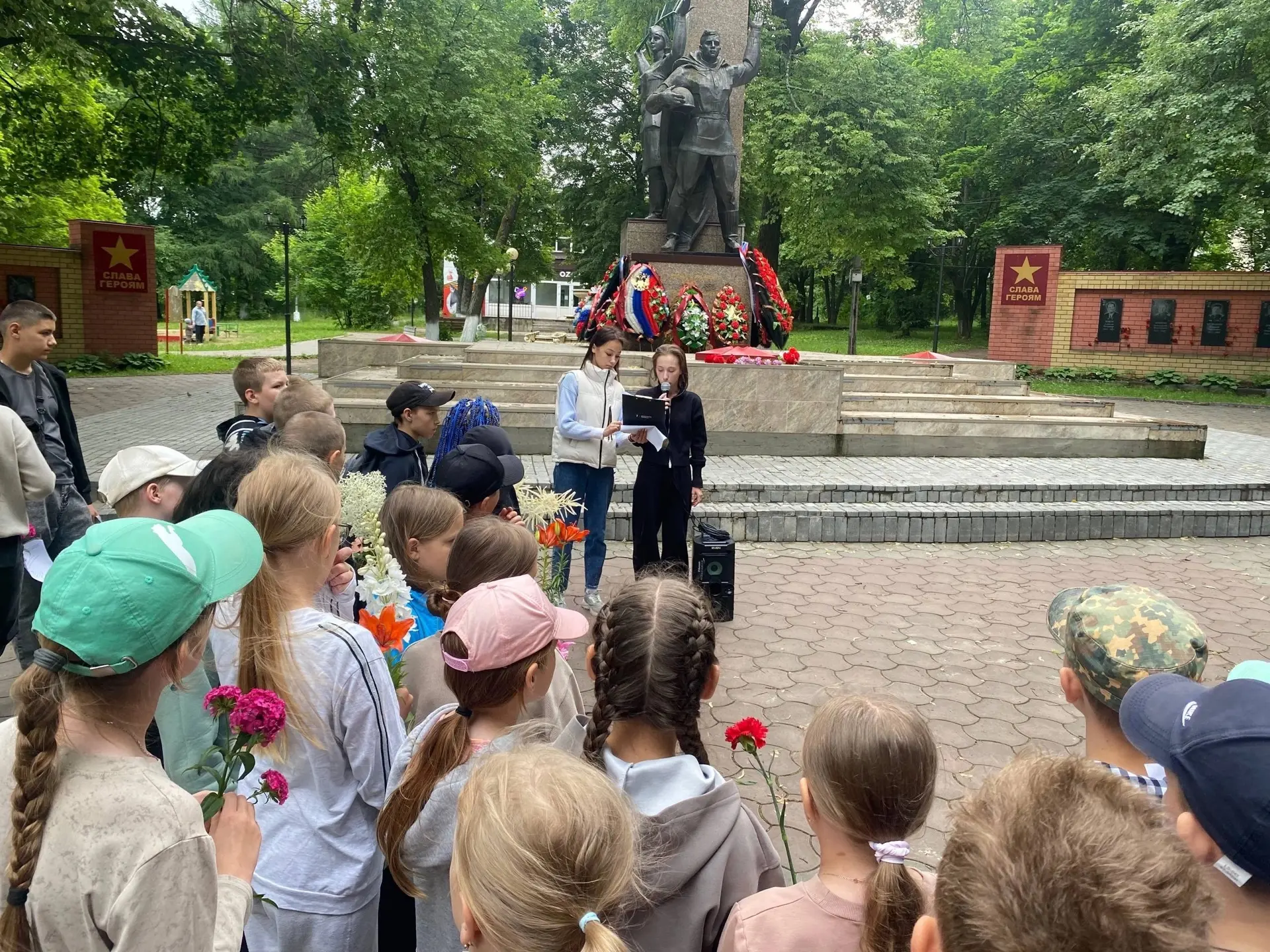 🕊️ Этот день мы не имеем права забыть.

22 июня — самая трагичная и скорбная дата в истории нашей с