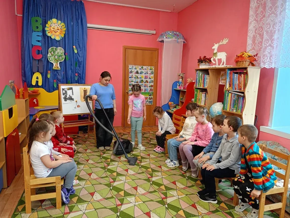 В детском саду «Сказка» деревни Хмелинец, в старшей группе «Лесовичок», прошло необычно...