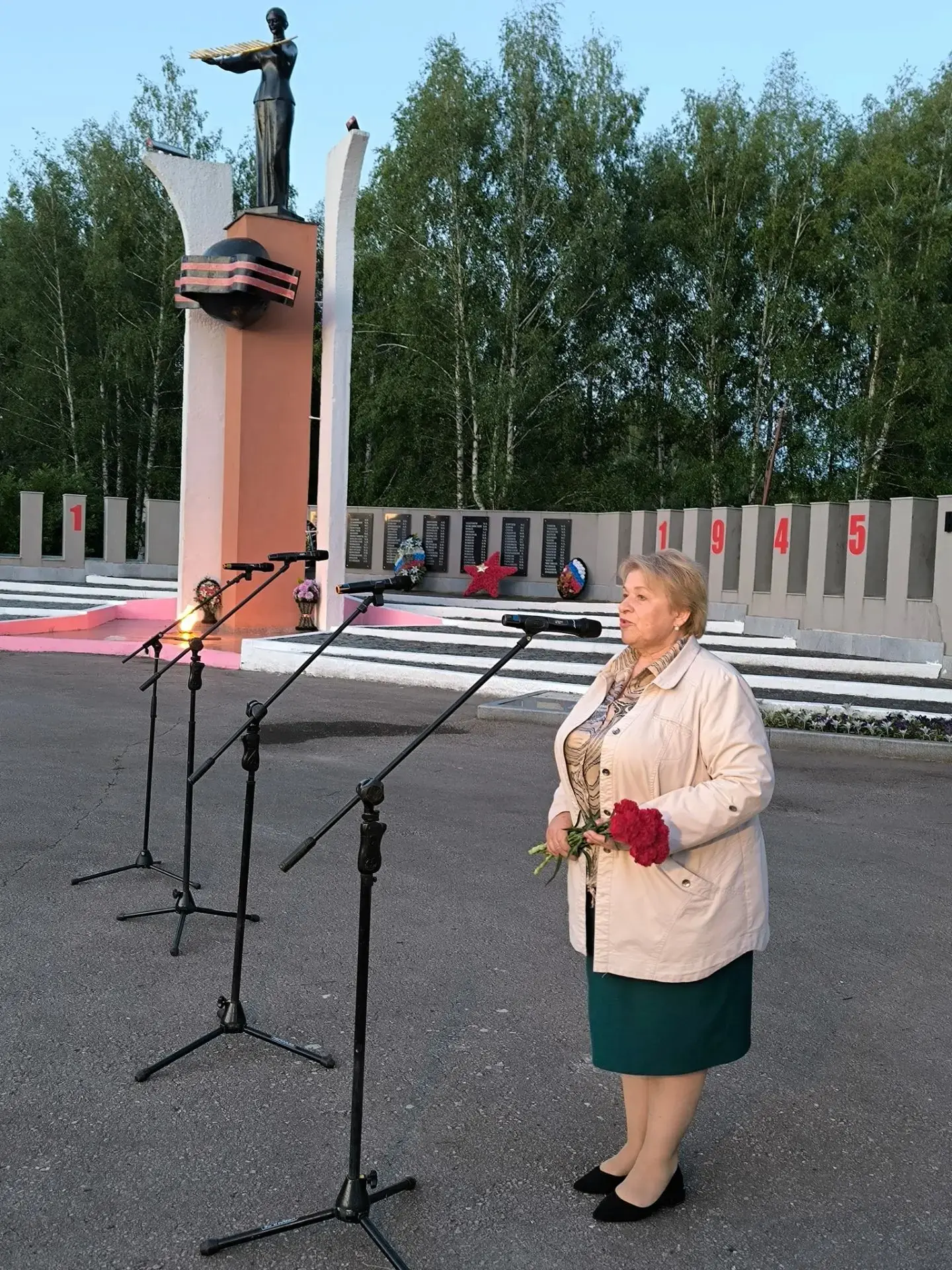 🇷🇺21 июня в нашем городе прошёл митинг, посвящённый 85-летию начала Великой Отечественной войны.


