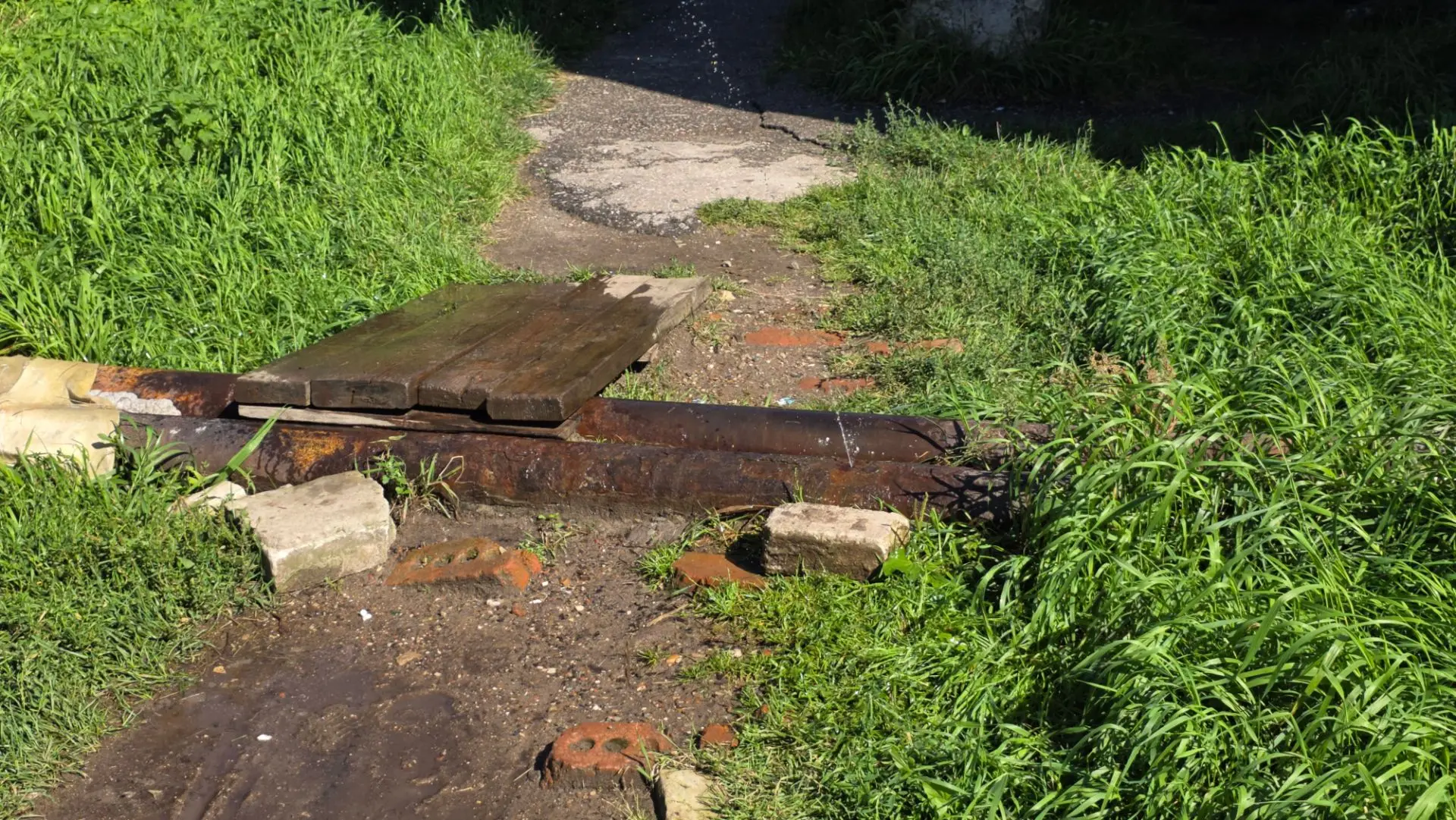 Отопительный сезон не за горами, а в 3 микрорайоне вот такая картина.