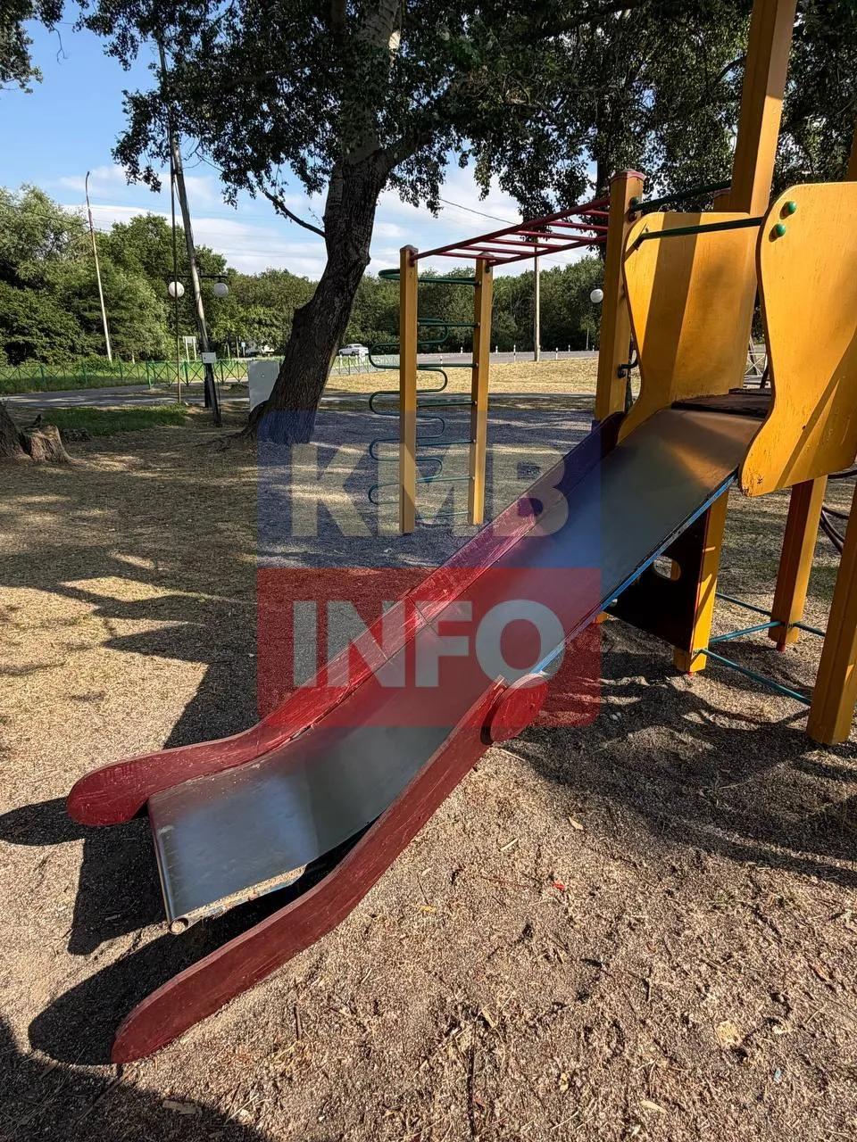 →🧘🏻‍♂️Островок тишины в океане хаоса, который медленно, но верно размывают волны.