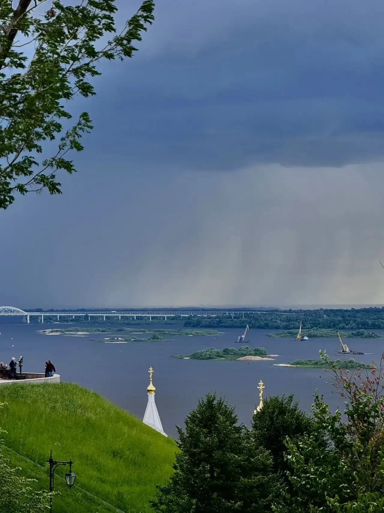 Сильные дожди ожидаются в Нижнем Новгороде 16 и 17 июня 🌧️
 
По данным ФГБУ «Верхне-Волжское УГМС»,