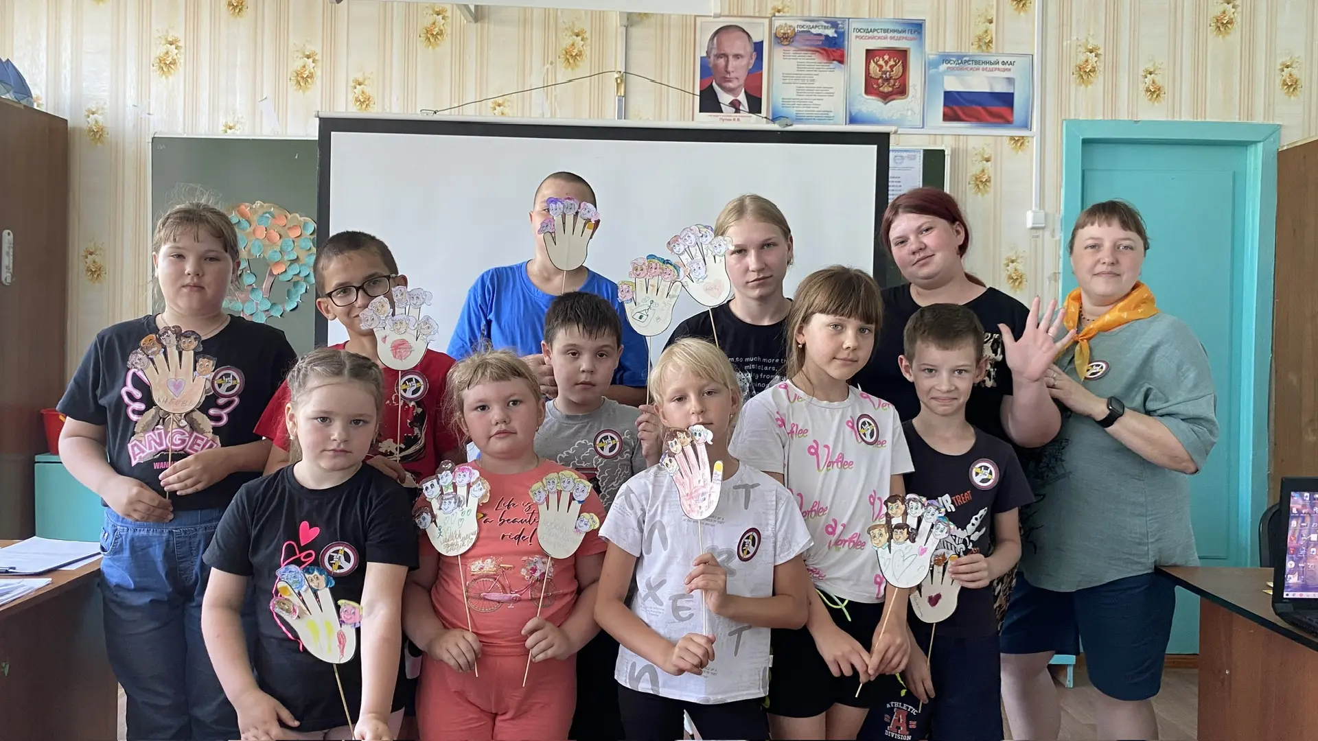 Седьмой день, посвящён  теме семьи. 
Выбор темы «Семья — главная ячейка общества» подчёркивает фунда
