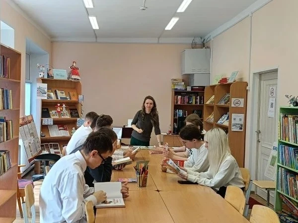 А вы знали, что библиотекарь — одна из самых социально значимых профессий? 📚✨