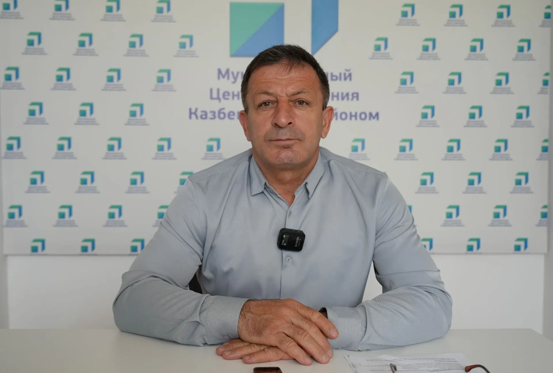 Врач-эпидемиолог Казбековской ЦРБ Омар Омаров напоминает жителям района о мерах защиты ...