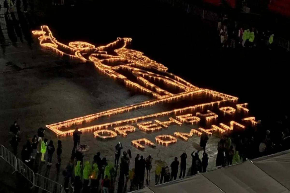 🕯️В Оренбурге планируют зажечь картину из 15 тысяч свечей в память о летчике Иване Полбине.

Акция 