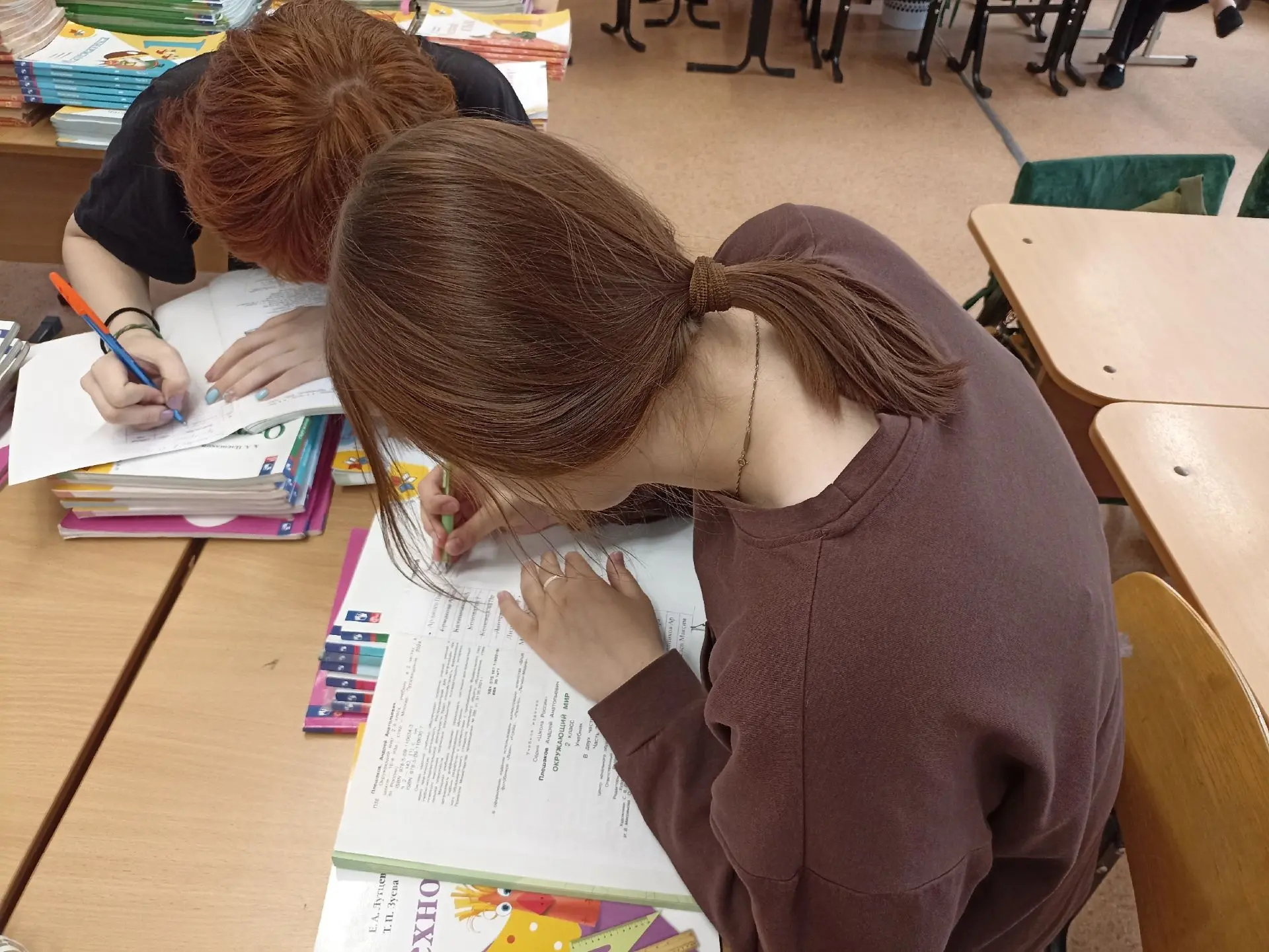 Завершилась первая трудовая смена. Трудовые отряды проделали большую работу по подготовке школ к нов