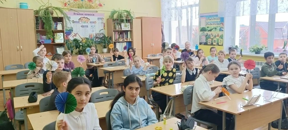 🐲В рамках «Дня китайской культуры» в нашей школе прошло занятие, которое объединило творчество, фант
