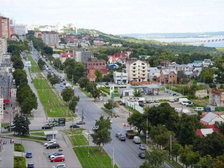 👷🏻‍♂️ На перекрёстке улиц Кирова и Карсунской ликвидируют провал грунта.